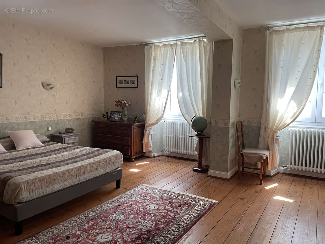 Maison à HIERSAC