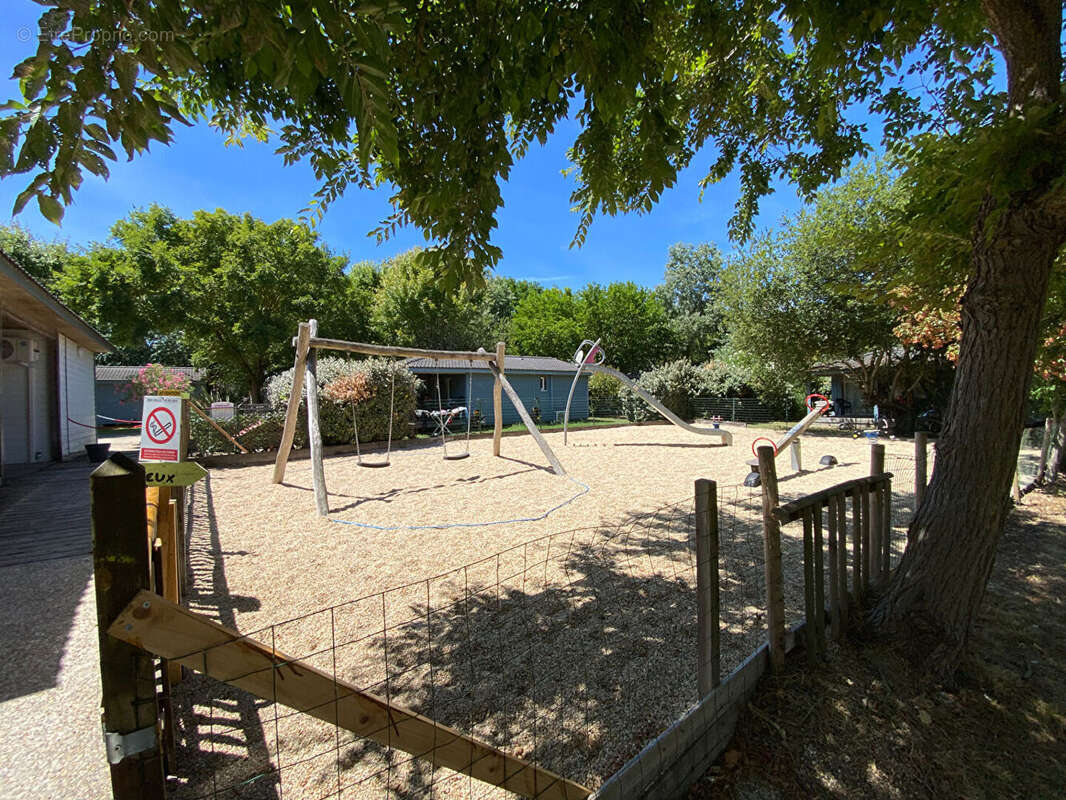 SAINT DENIS - INVESTISSEMENT LOCATIF - LOT de 5 Chalets 2 chambres - 32,69 m² - proche plage - photo 15