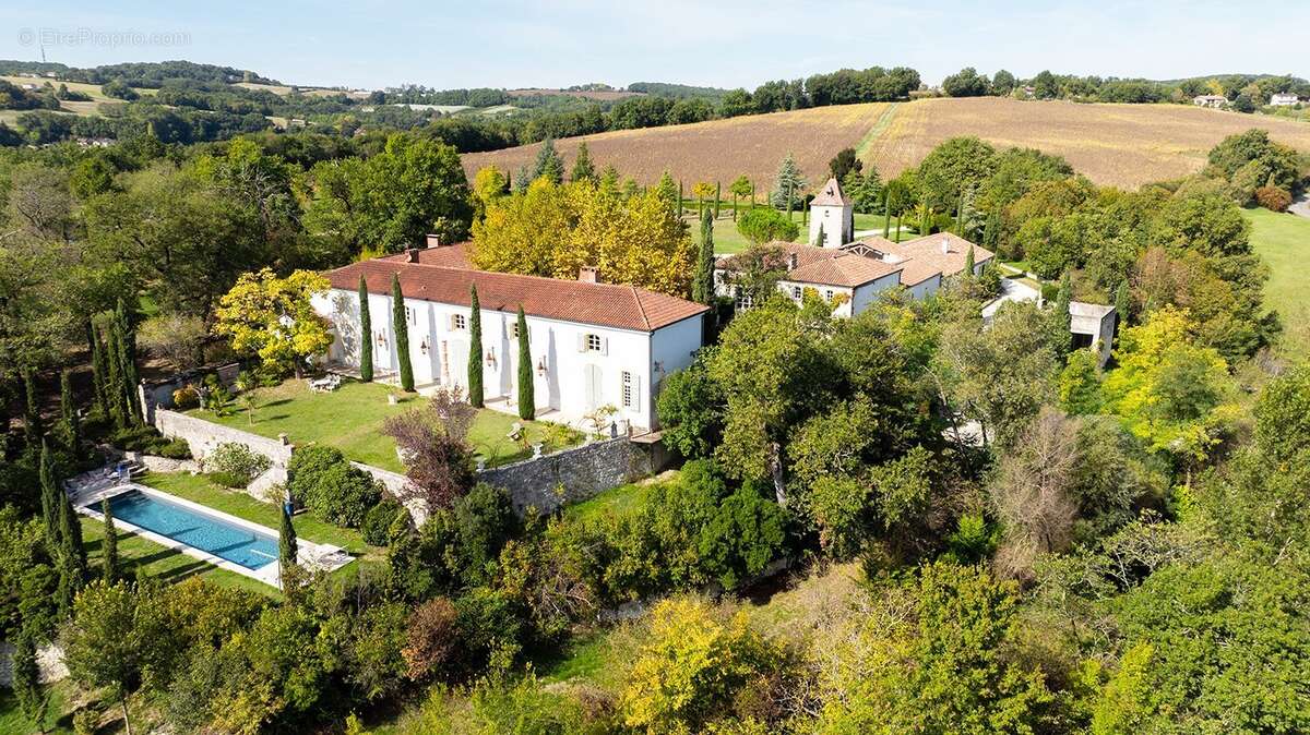 Maison à PORT-SAINTE-MARIE