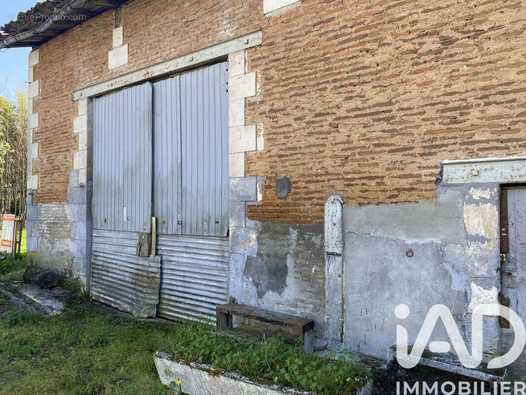 Photo 2 - Maison à LE PIZOU