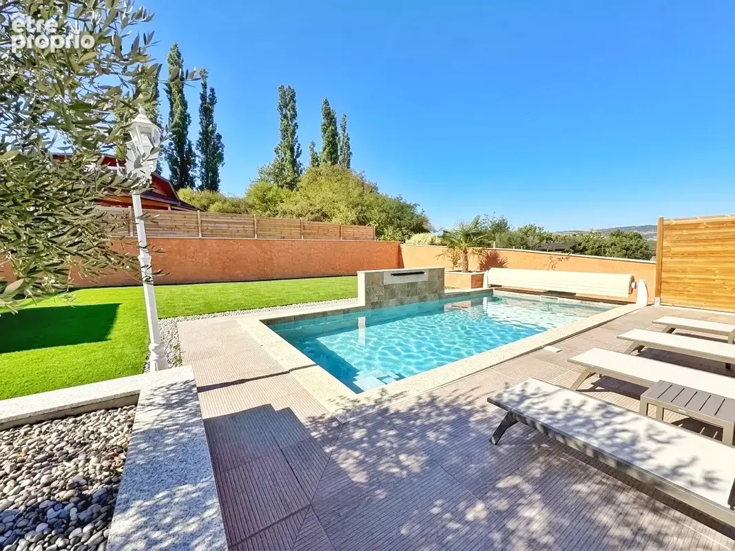 Rive-de-gier   coteaux des bruyères   maison de plain-pied de plus de 121 m2 avec piscine et superbe vue - photo 2
