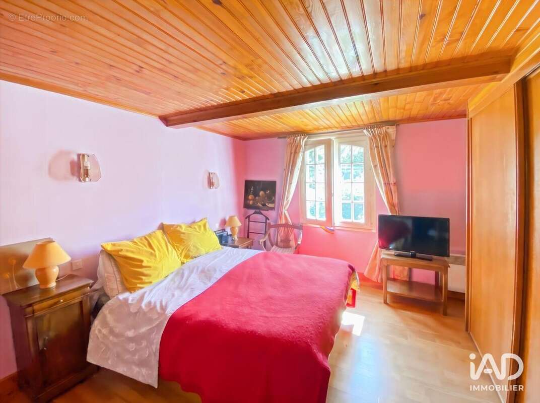 Maison 164 m² à Baud  - photo 7