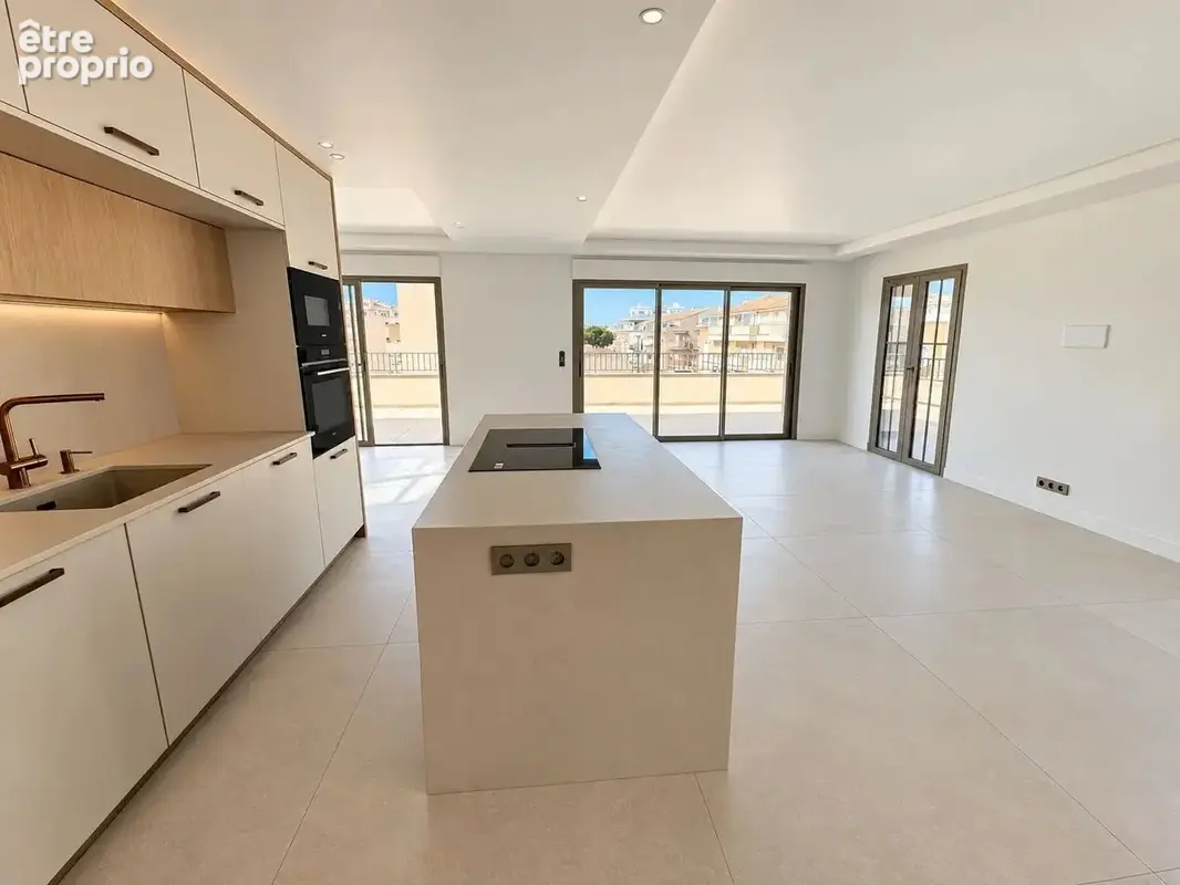 Rare à la vente – sainte-maxime centre – toit-terrasse 98 m² + terrasse privative de 98 m² - photo 10