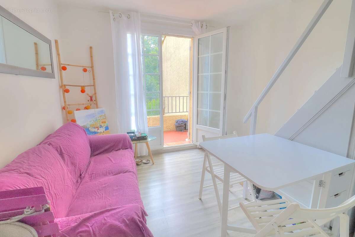 Appartement à PEYMEINADE