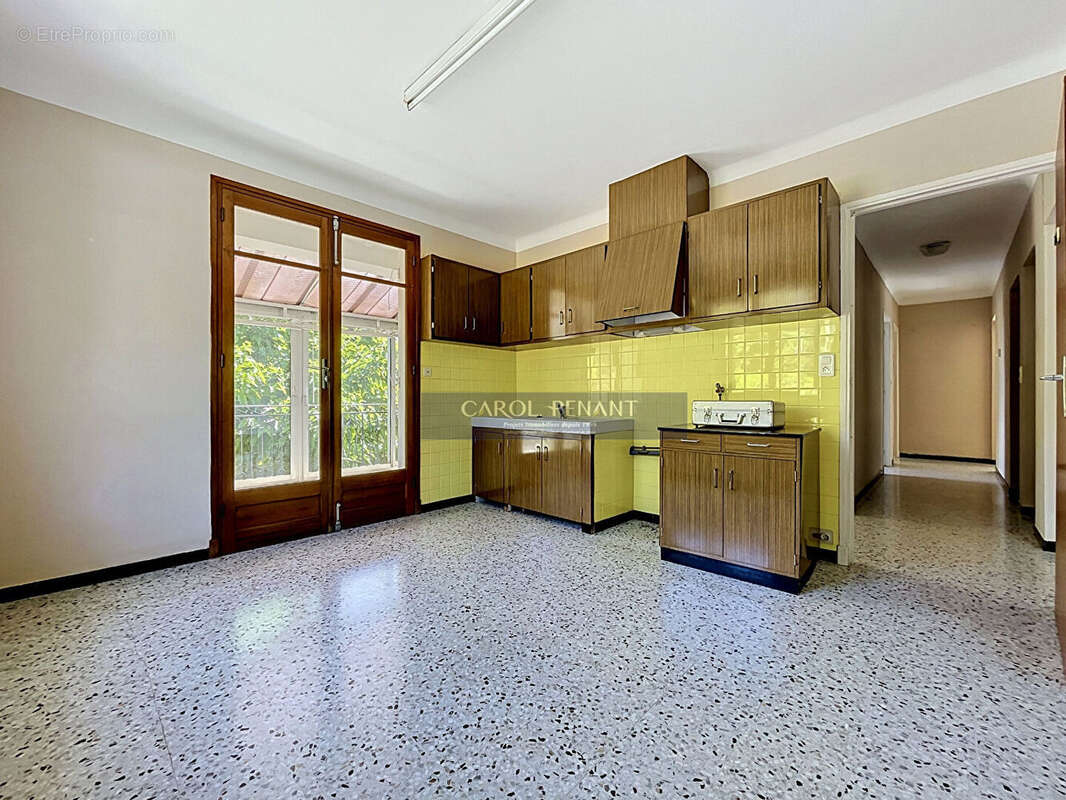 Appartement à BEAUMES-DE-VENISE