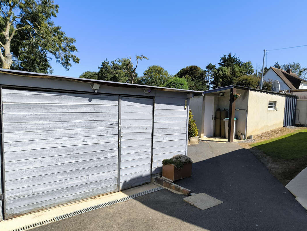 Maison à PORT-EN-BESSIN-HUPPAIN