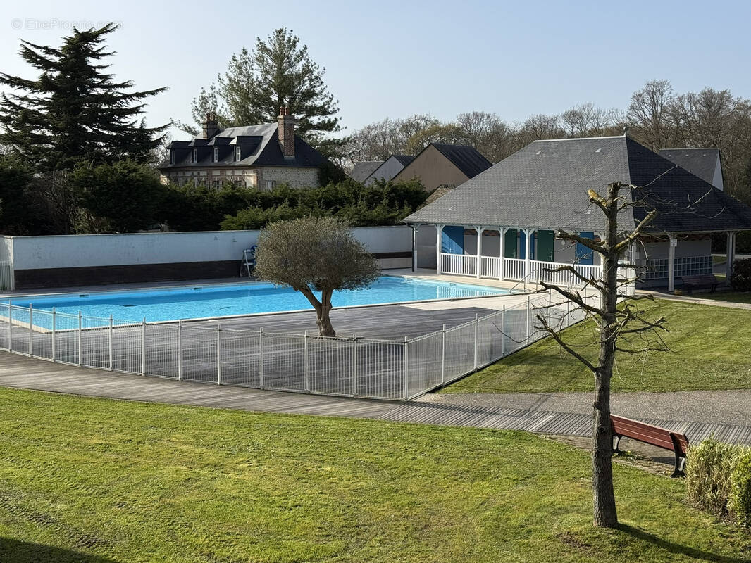 Appartement à LA RIVIERE-SAINT-SAUVEUR