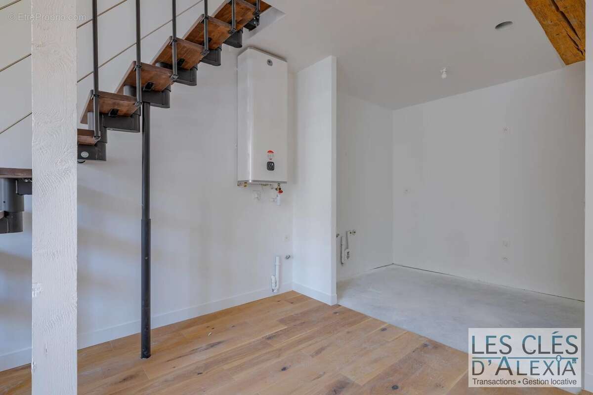 Appartement à SAINT-GENIS-LAVAL