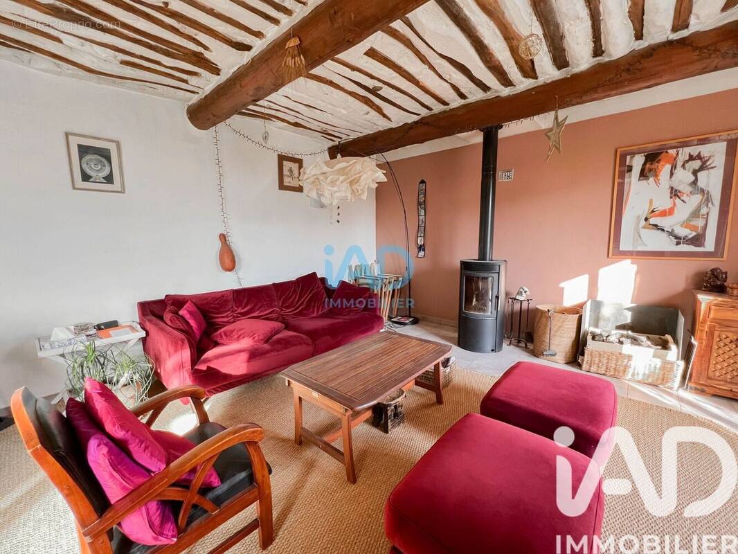 Photo 1 - Maison à ENTRAIGUES-SUR-LA-SORGUE