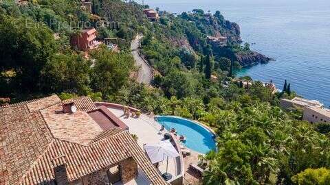 Maison à THEOULE-SUR-MER