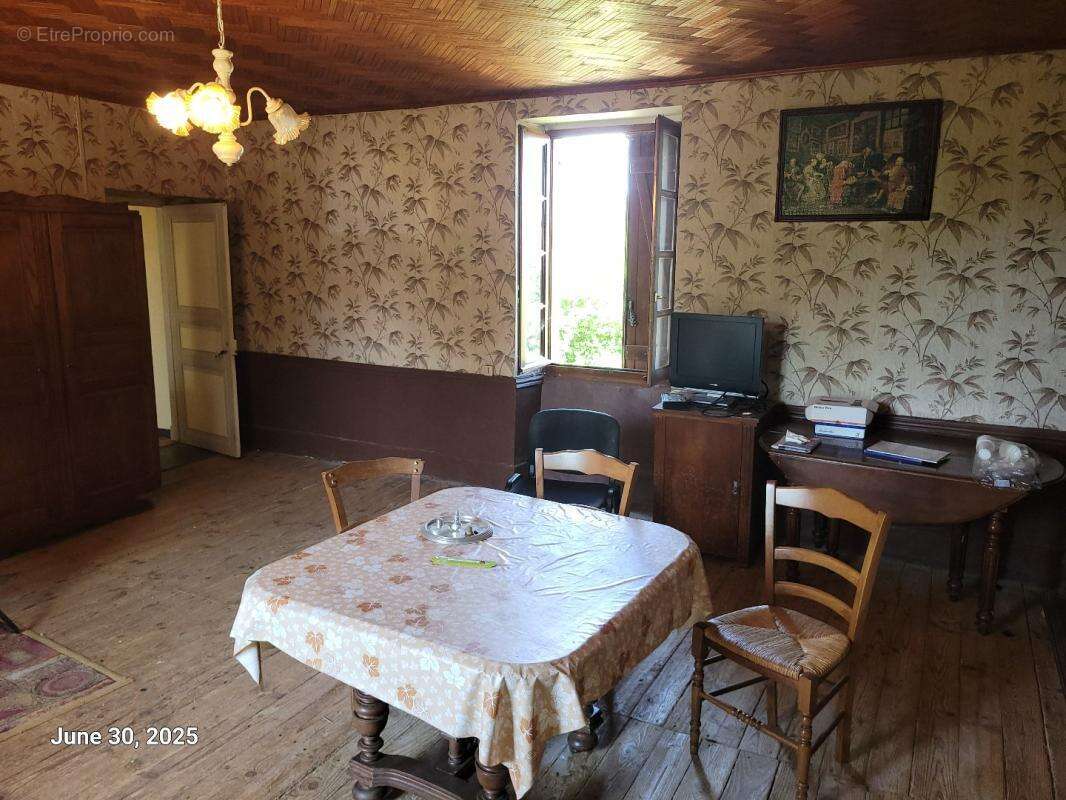 Maison à MORLHON-LE-HAUT