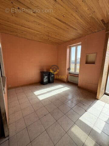 Maison 47 m² à Bressuire  - photo 4