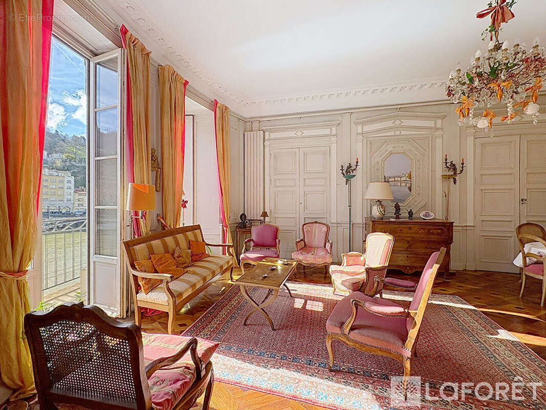 Appartement à LYON-1E