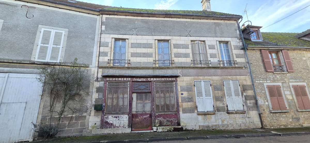 Maison à ETAIS-LA-SAUVIN