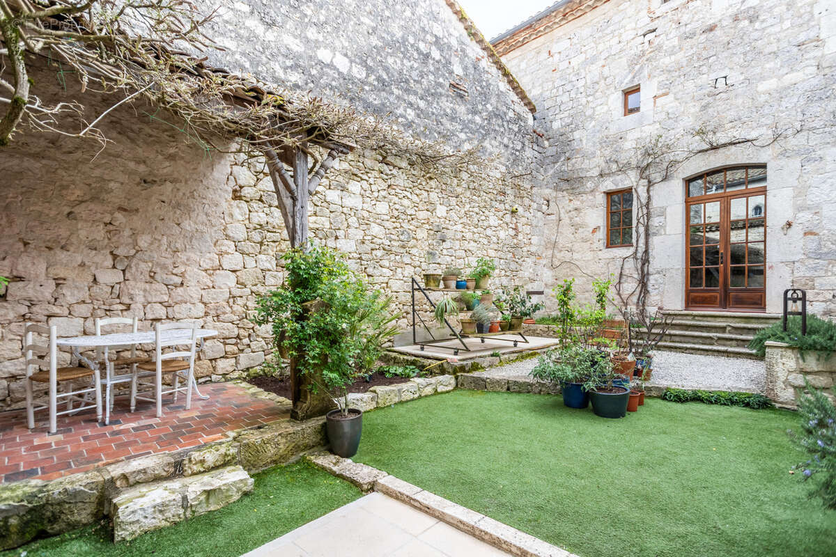 Maison à TOURNON-D'AGENAIS