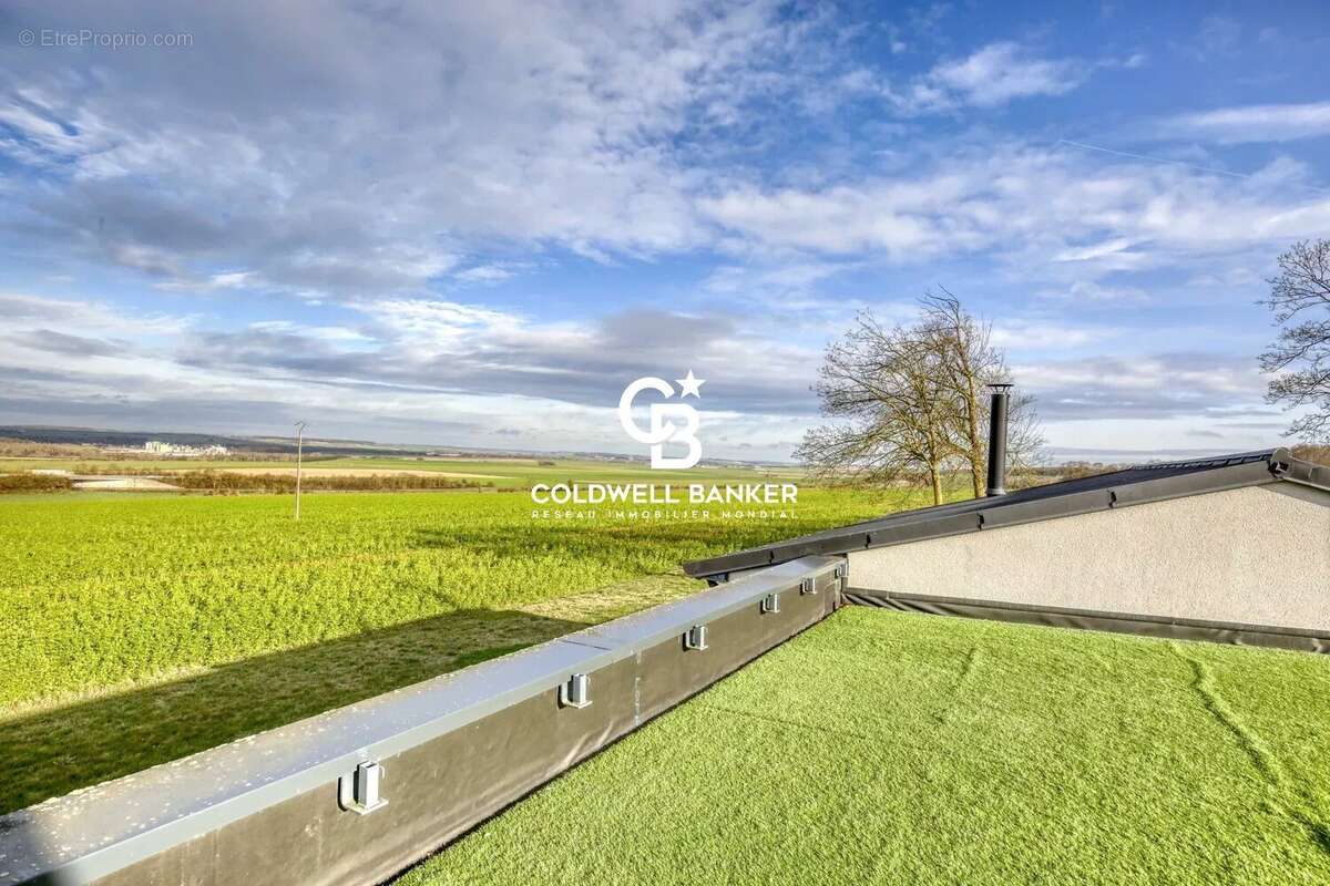 Maison à BLANGY-TRONVILLE