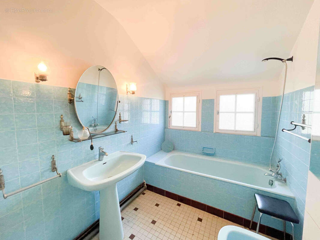 Maison à LOGONNA-DAOULAS