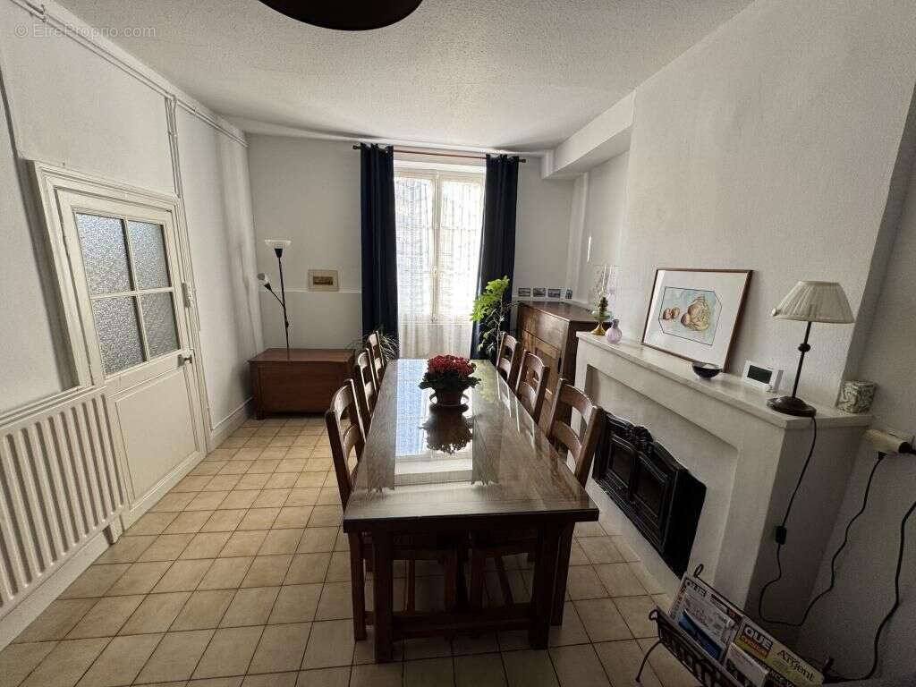 Maison à SAINT-AMAND-MONTROND