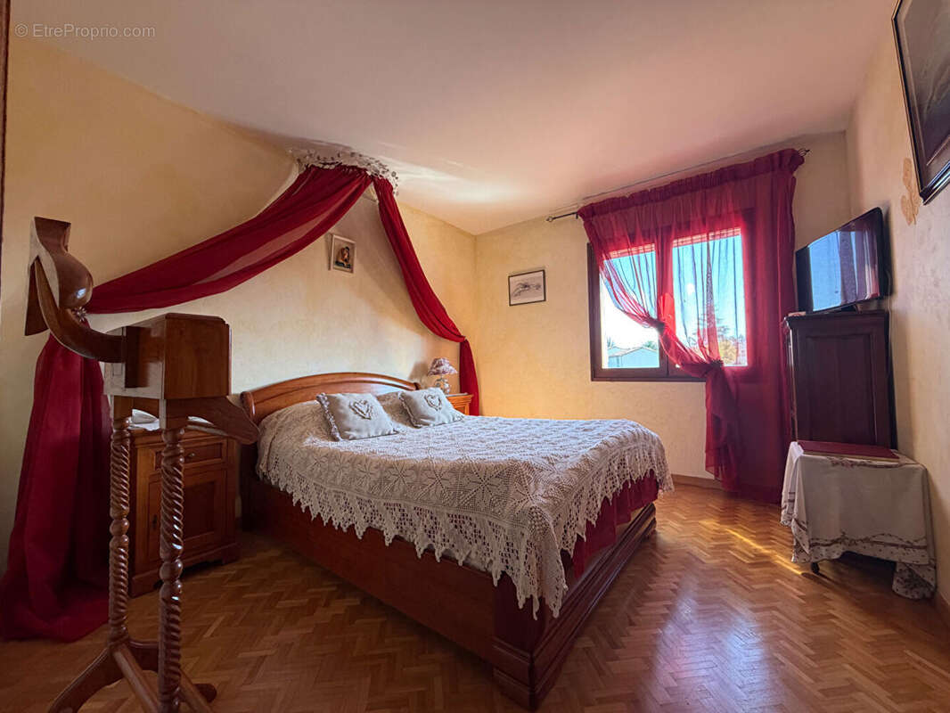 Maison à LA GAUDE