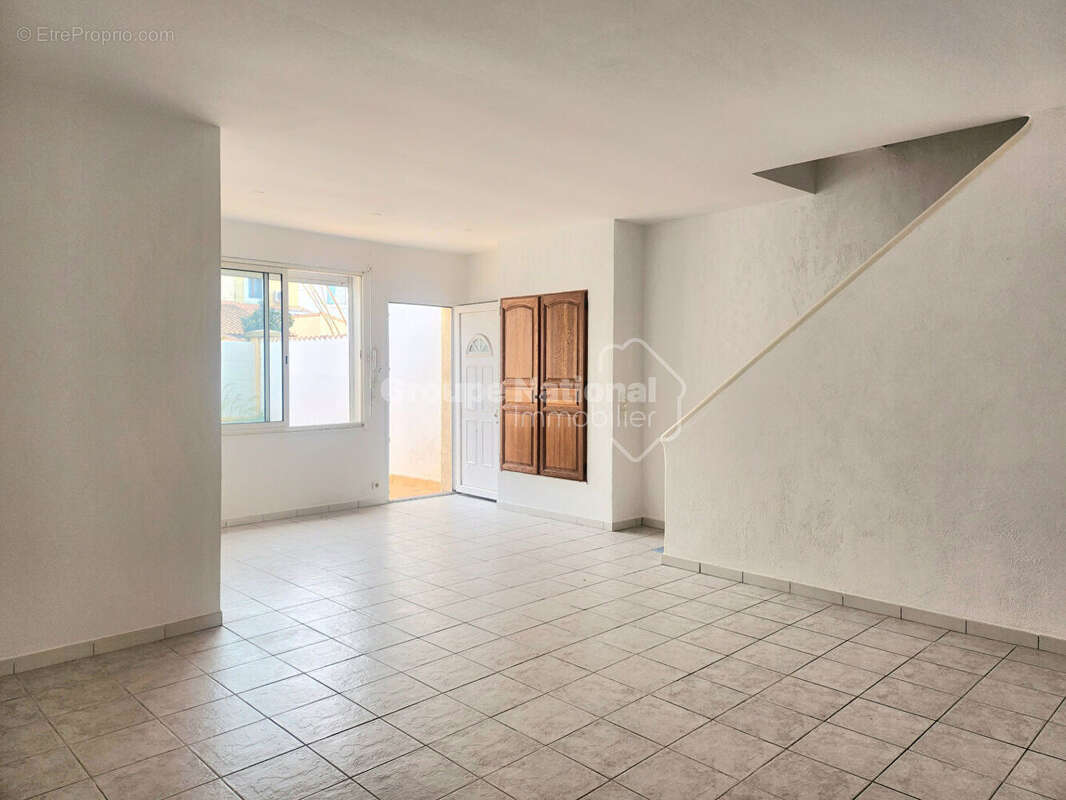 Maison à PORT-SAINT-LOUIS-DU-RHONE