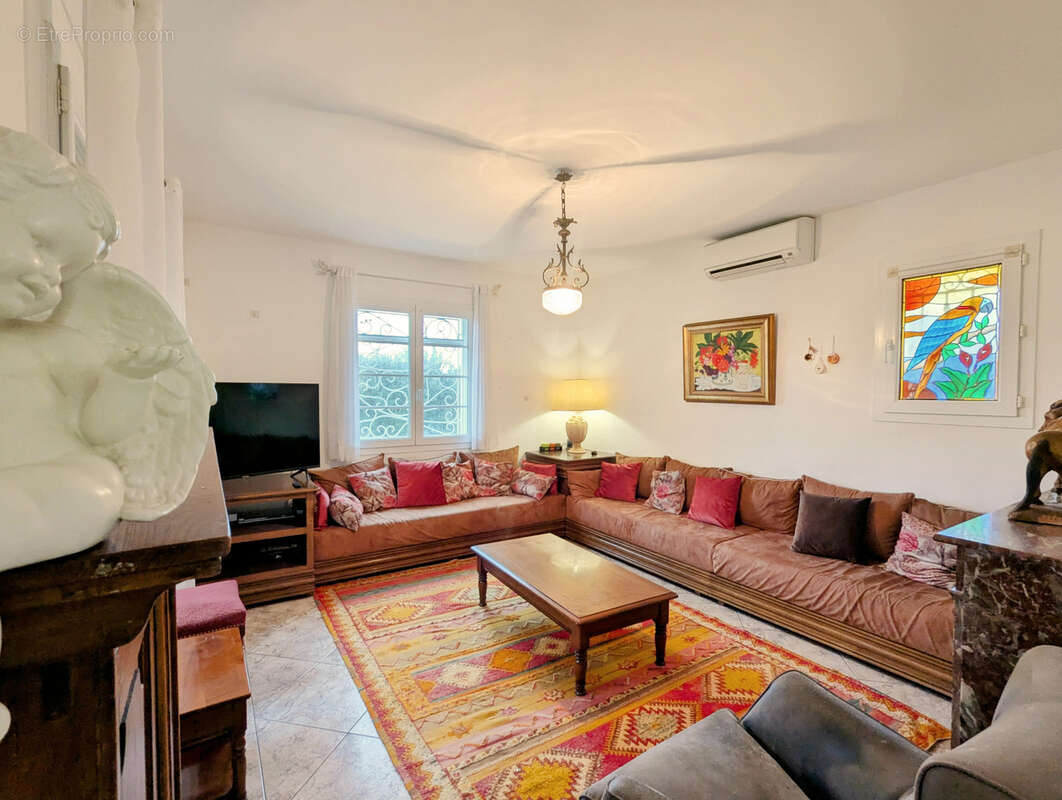 Maison à ESPONDEILHAN