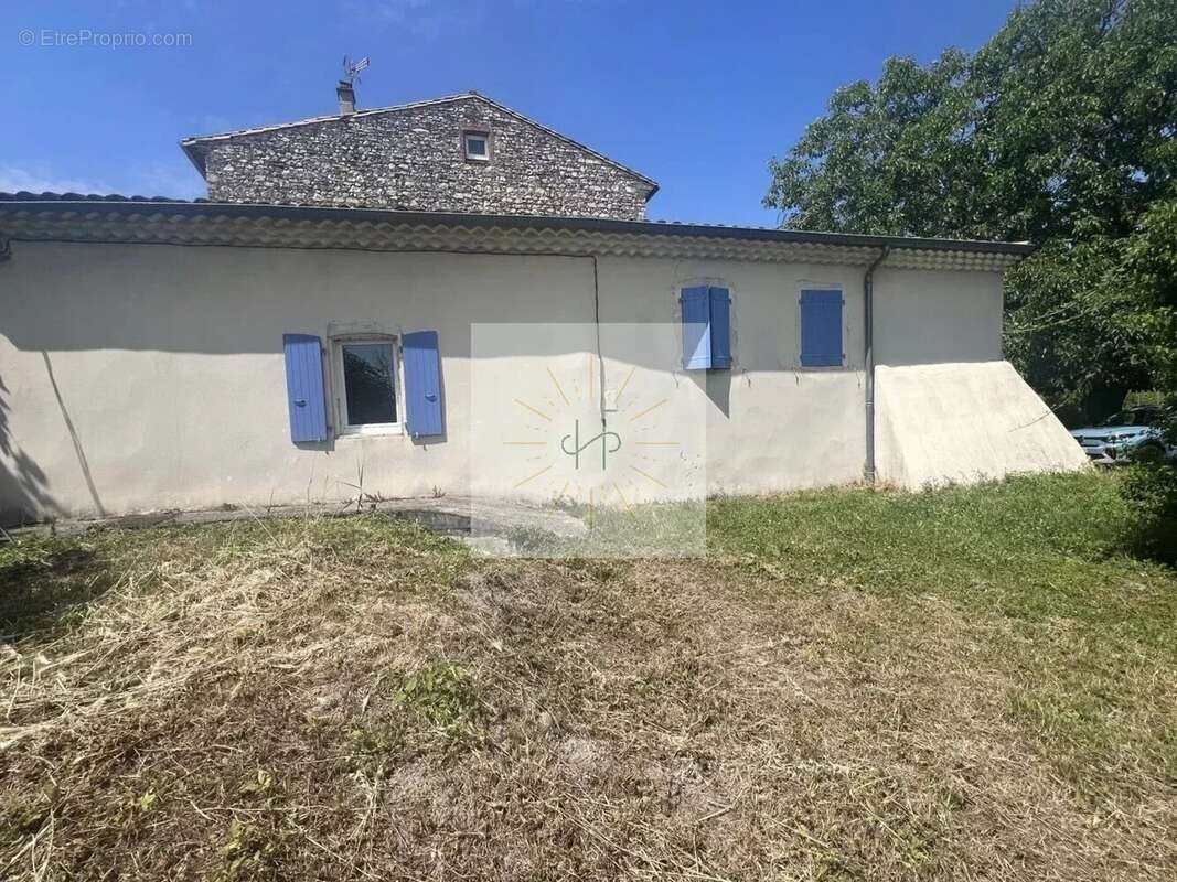 Maison à MONTELIMAR