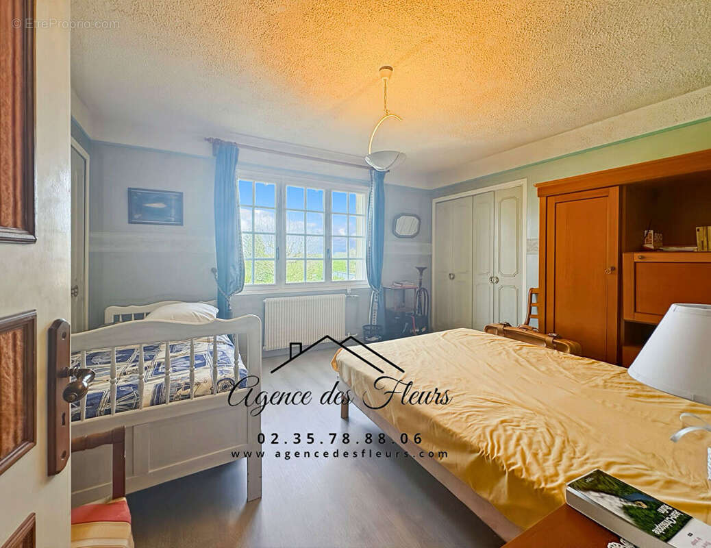 Maison à LA SAUSSAYE