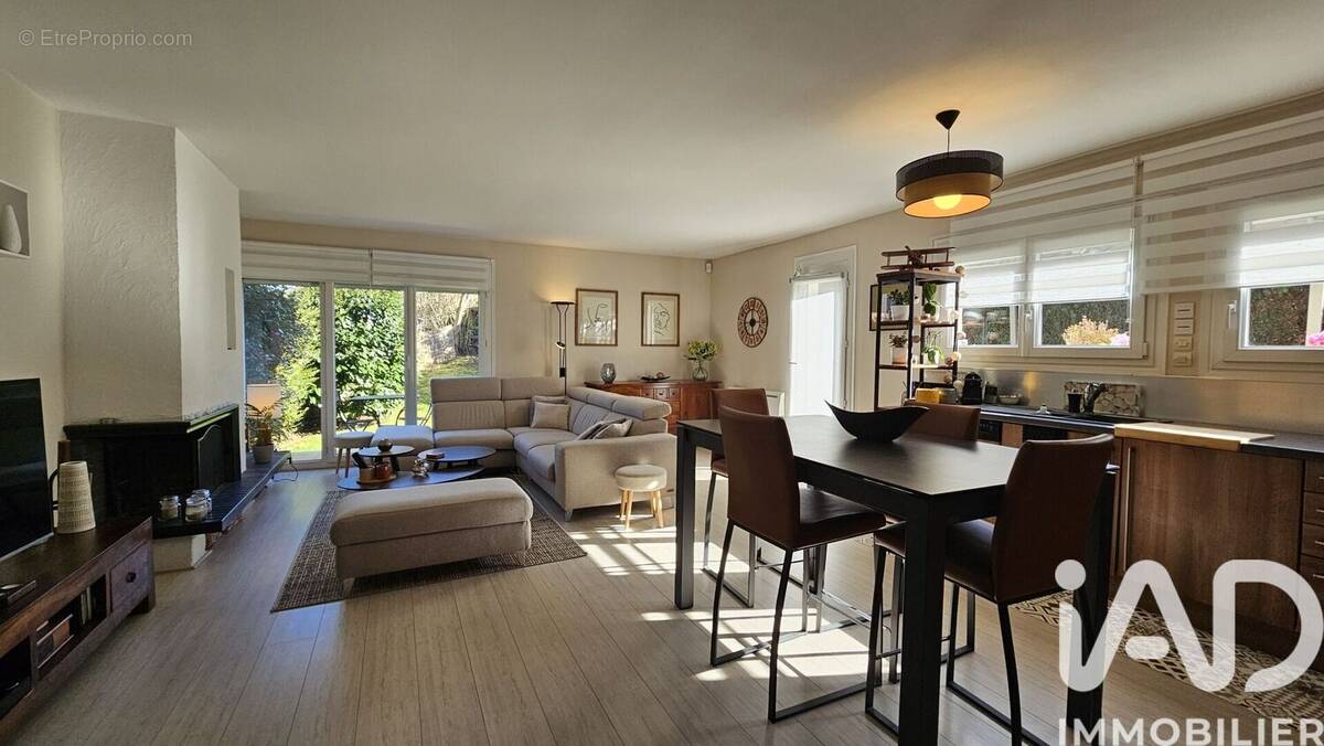 Photo 1 - Maison à NOISEAU