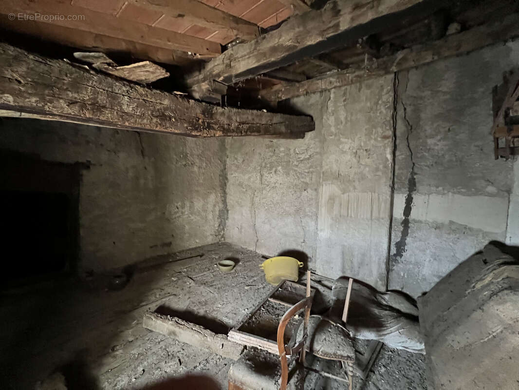 Maison à PEYRIAC-MINERVOIS