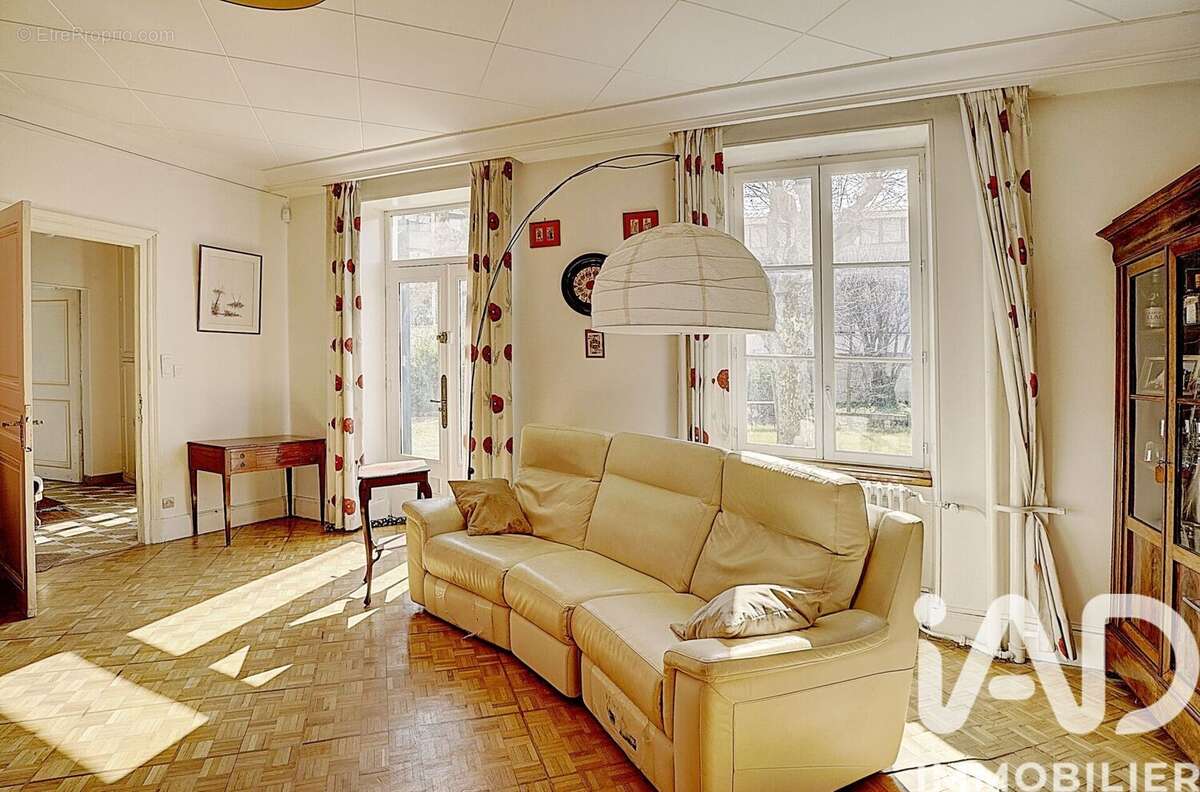 Photo 4 - Maison à OULLINS