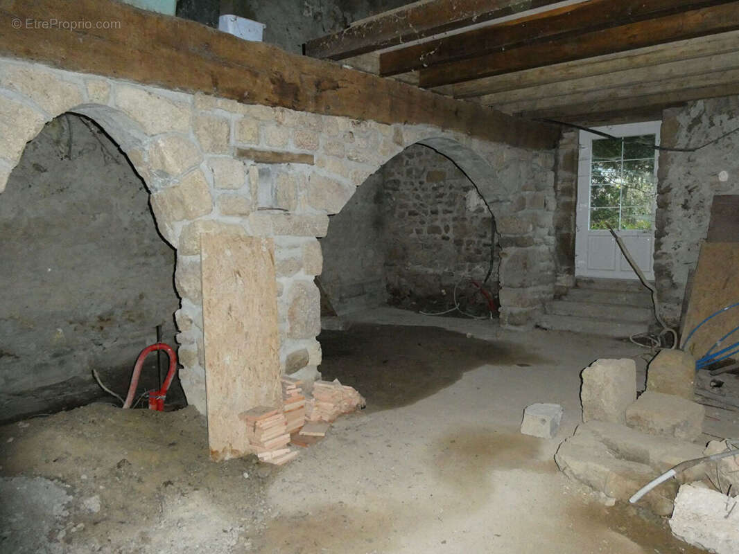 Maison à MAGNY-LE-DESERT