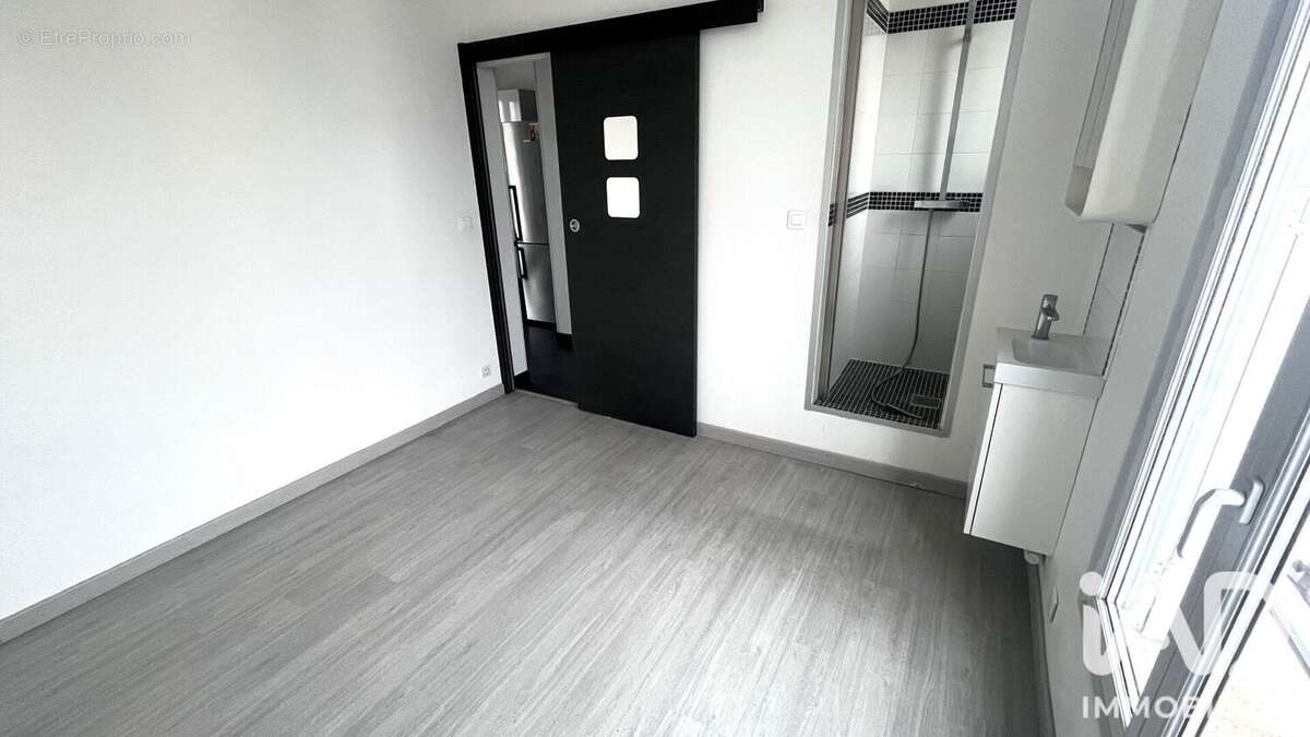 Appartement 30 m² à Villeneuve-Saint-Georges  - photo 8