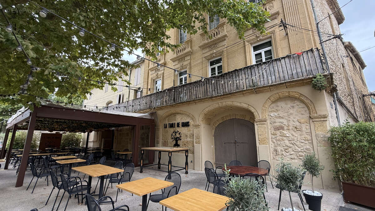 A vendre - Fond de Commerce - Restaurant Grans 350m2 à 5min de Salon-de-Provence (13) - photo 4