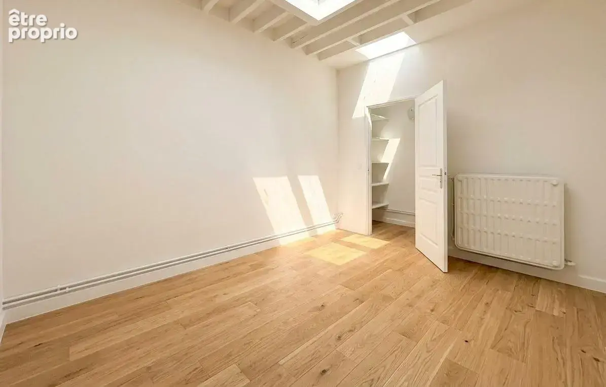 Appartement 2 pièces 61 m² à vendre à Lille (59000) - photo 2