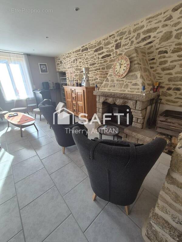 Photo 1 - Maison à BERRIC