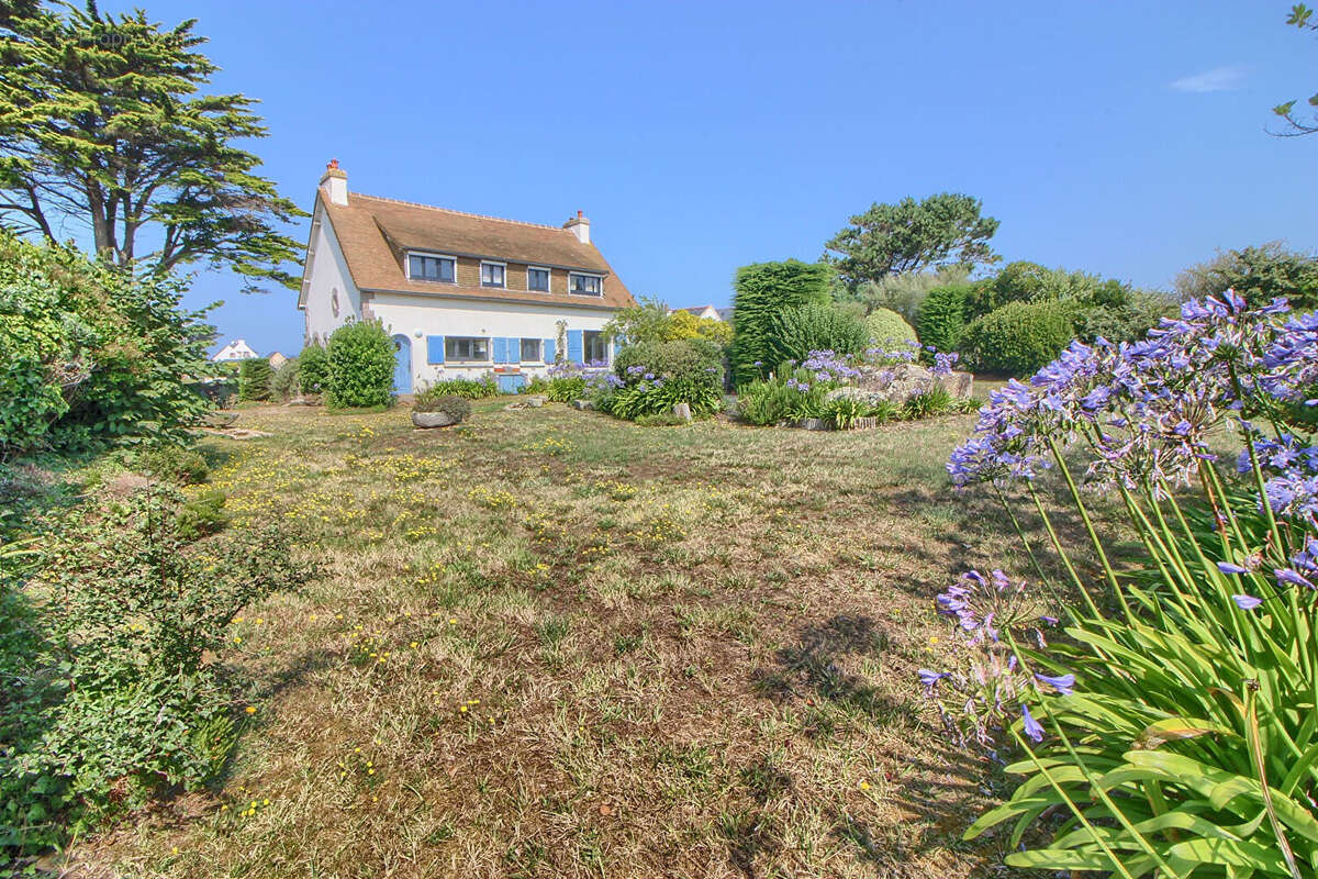 Maison Tregastel 7 pièce(s) 144 m2 - photo 2