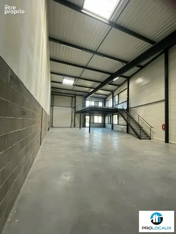 Autre à SAVIGNEUX