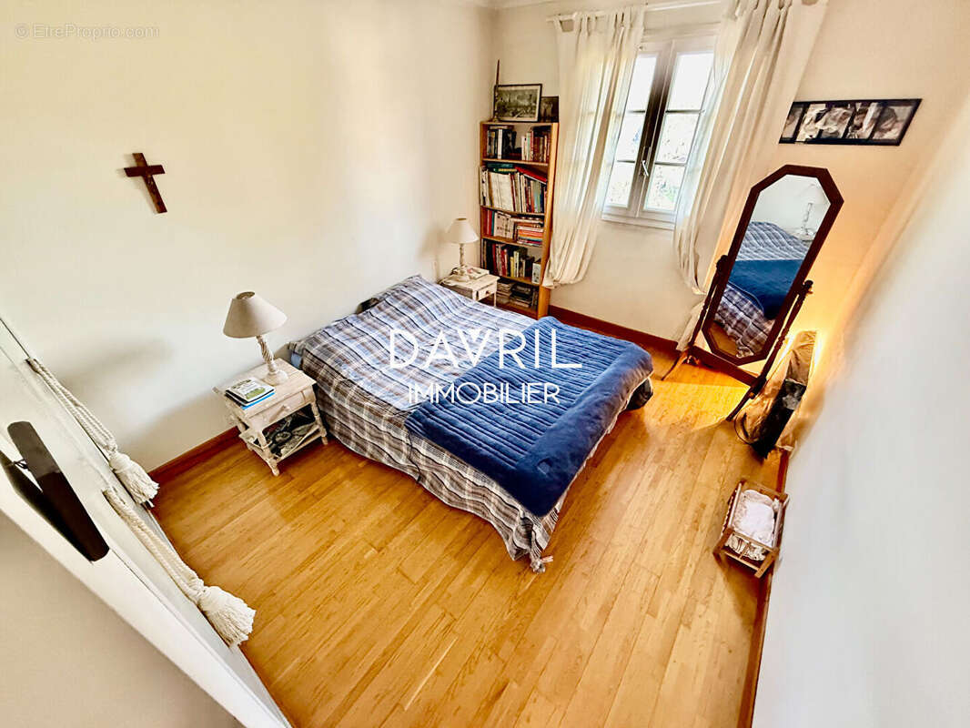 Maison à CONFLANS-SAINTE-HONORINE