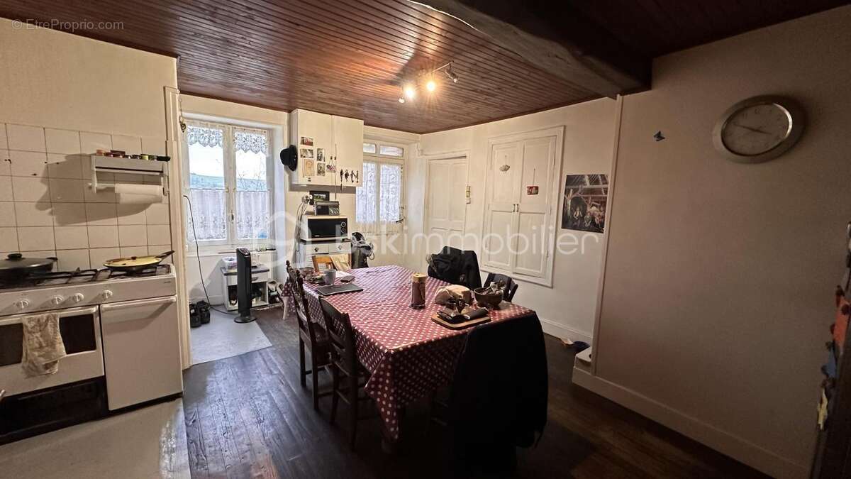 Maison à MONTRIGAUD