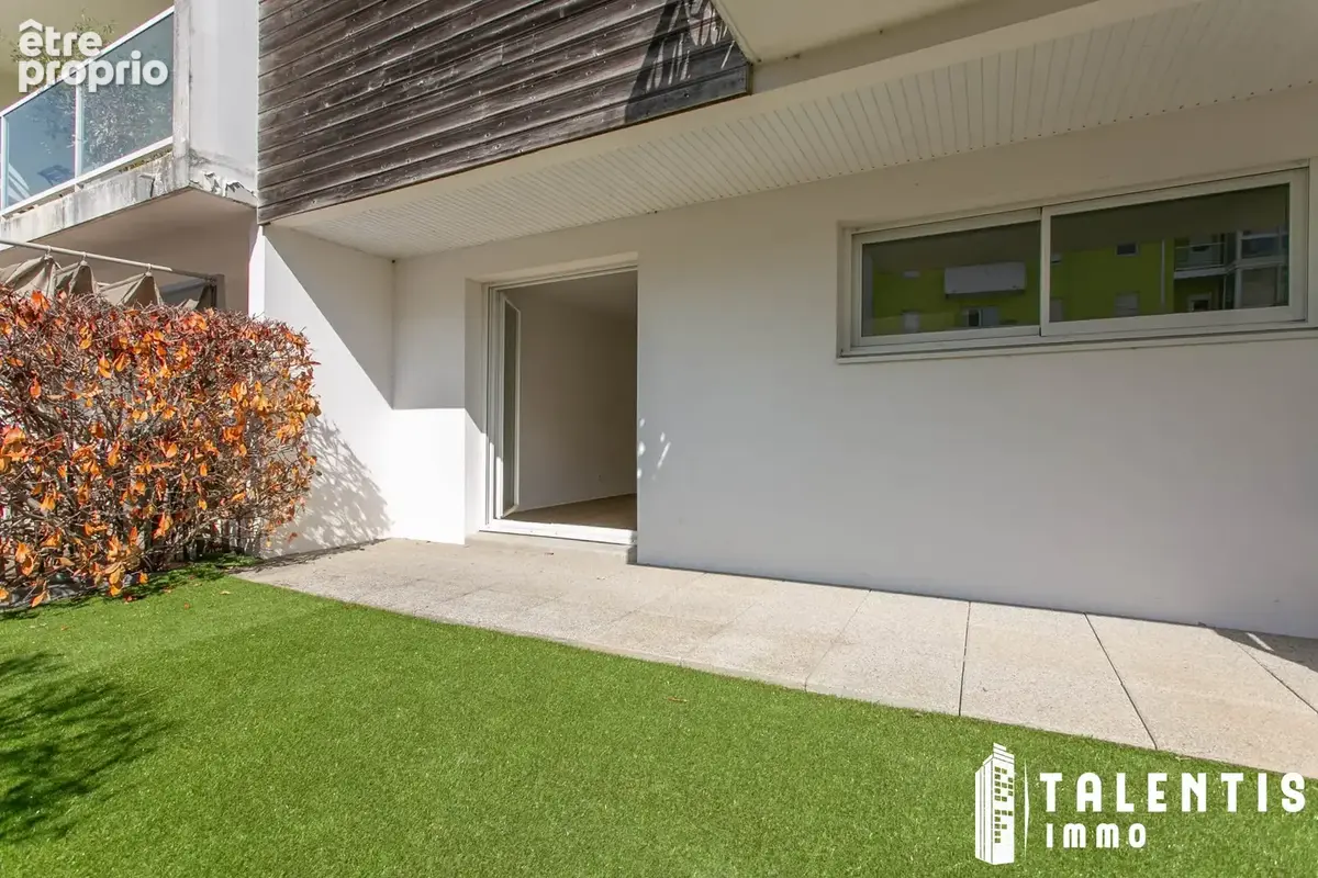 Appartement à SAINTE-LUCE-SUR-LOIRE