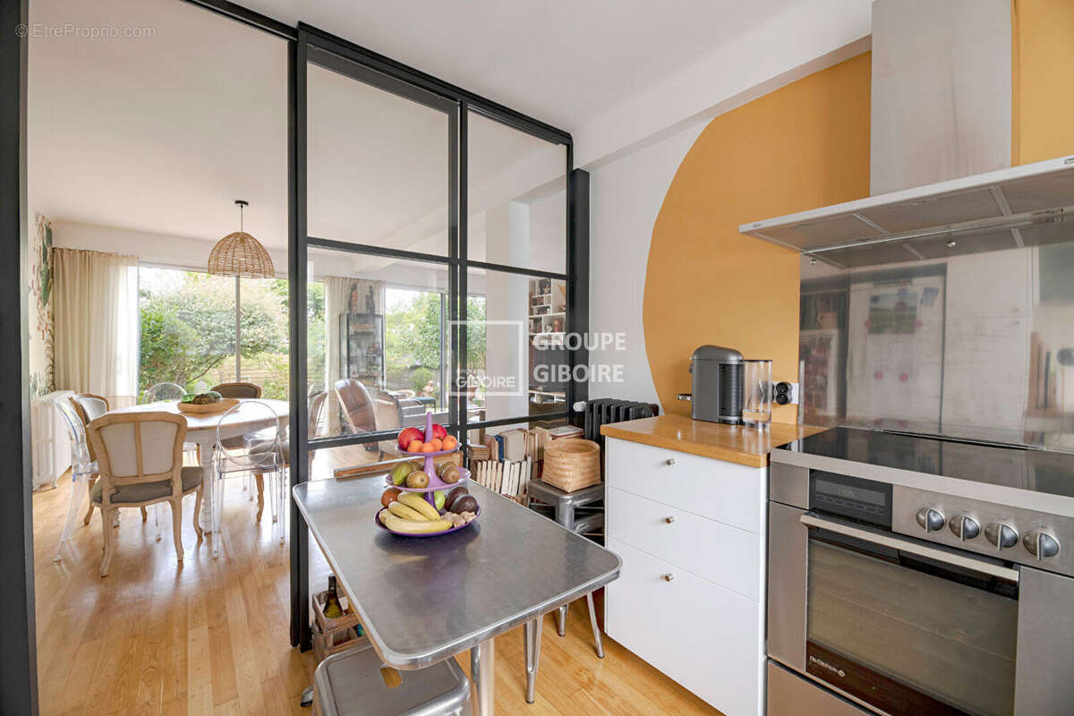 A VENDRE - NOUVEAUTE - EXCLUSIVITE GIBOIRE - RENNES Sainte-Thérèse - Maison d'environ 100 m2 (120 m² au sol) exposée sud/ouest - photo 2