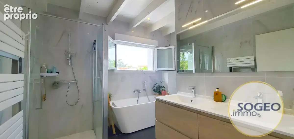 Maison 3 chambres + bureau, piscine avec pool house et cuisine d'été - photo 10