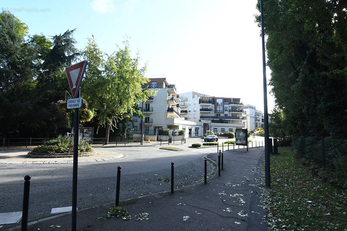 Appartement à FONTENAY-LE-FLEURY