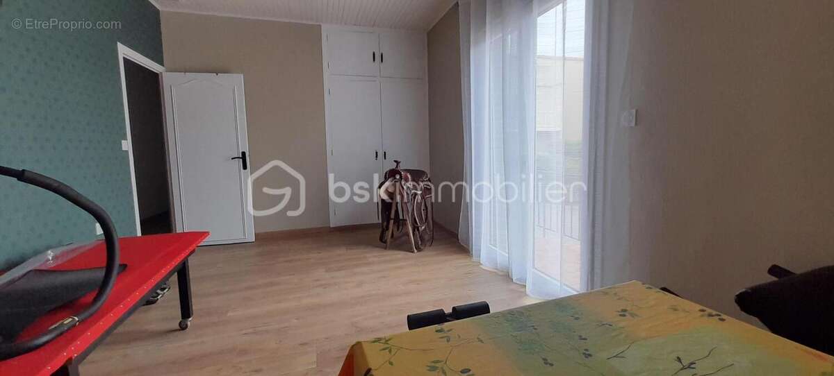 Villa T4 avec atelier et 710 m2 terrain - photo 14