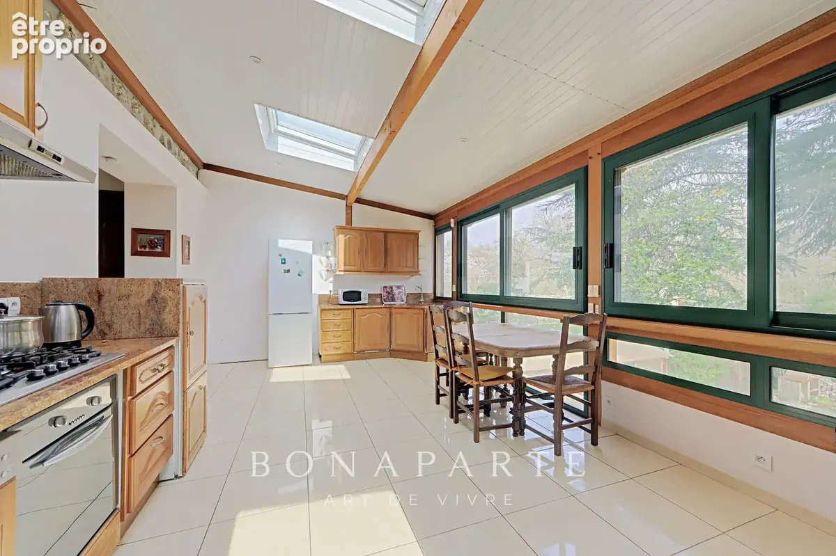Poissy (78) - maison familiale - 12 pieces - photo 13
