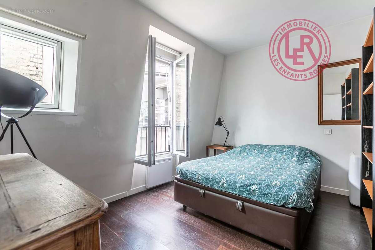 Appartement à PARIS-3E