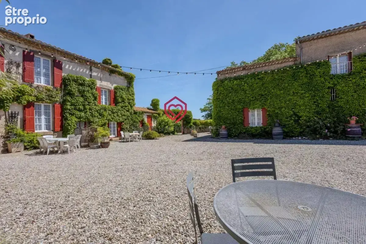 Domaine avec Gites, piscine près de Carcassonne - photo 12