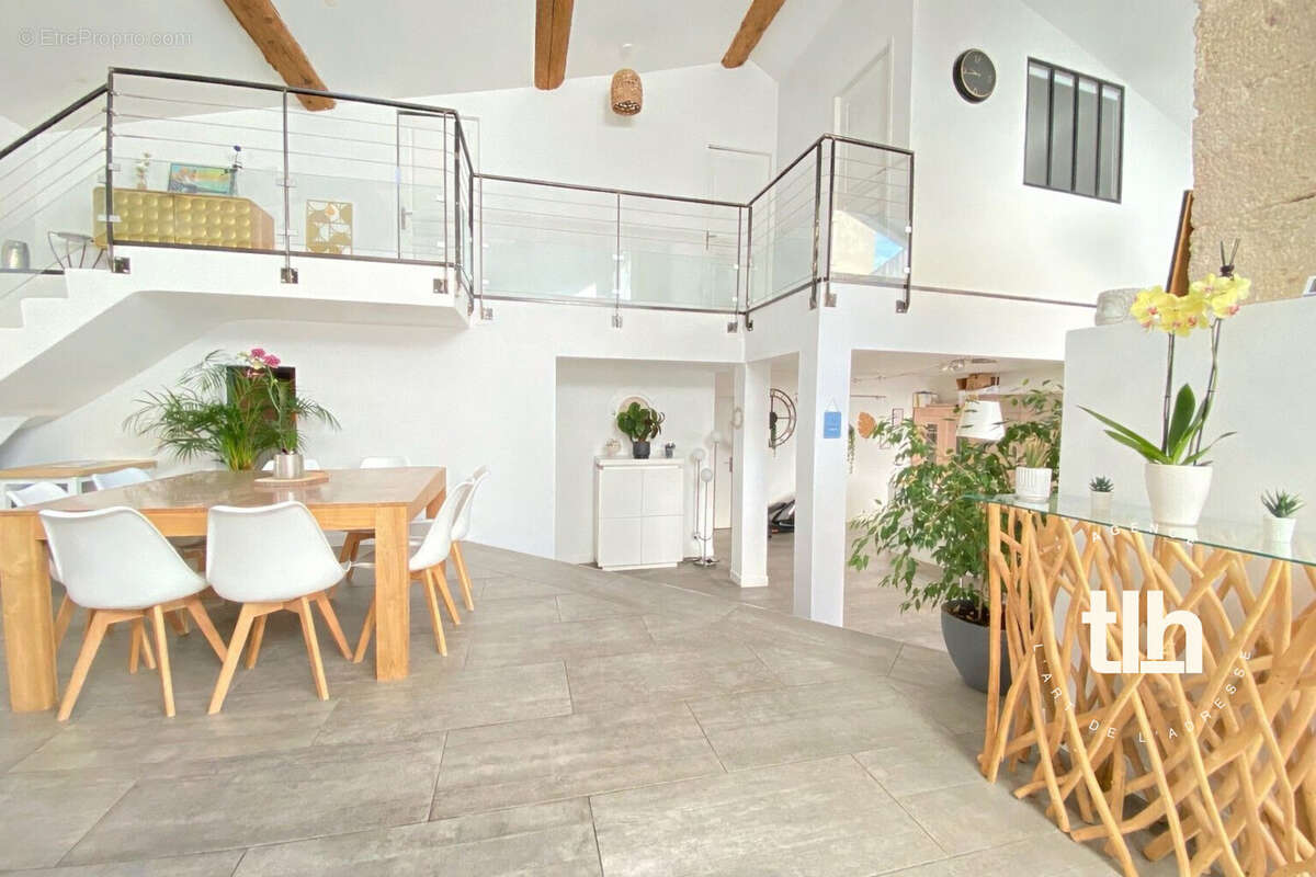 Maison à SAINT-JEAN-DE-VEDAS