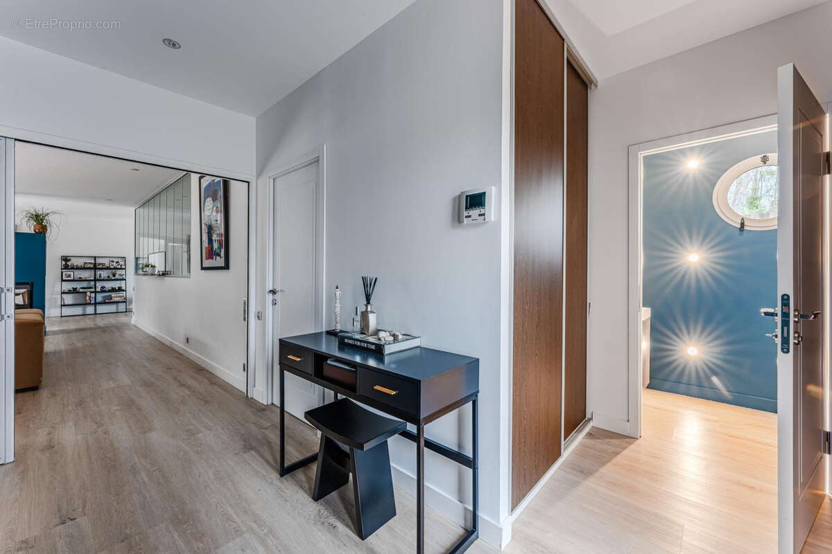 Maison à CAMBLANES-ET-MEYNAC