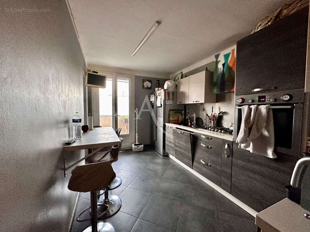 Bel appartement Perpignan 3 pièces avec balcon, cave et garage individuel - photo 2